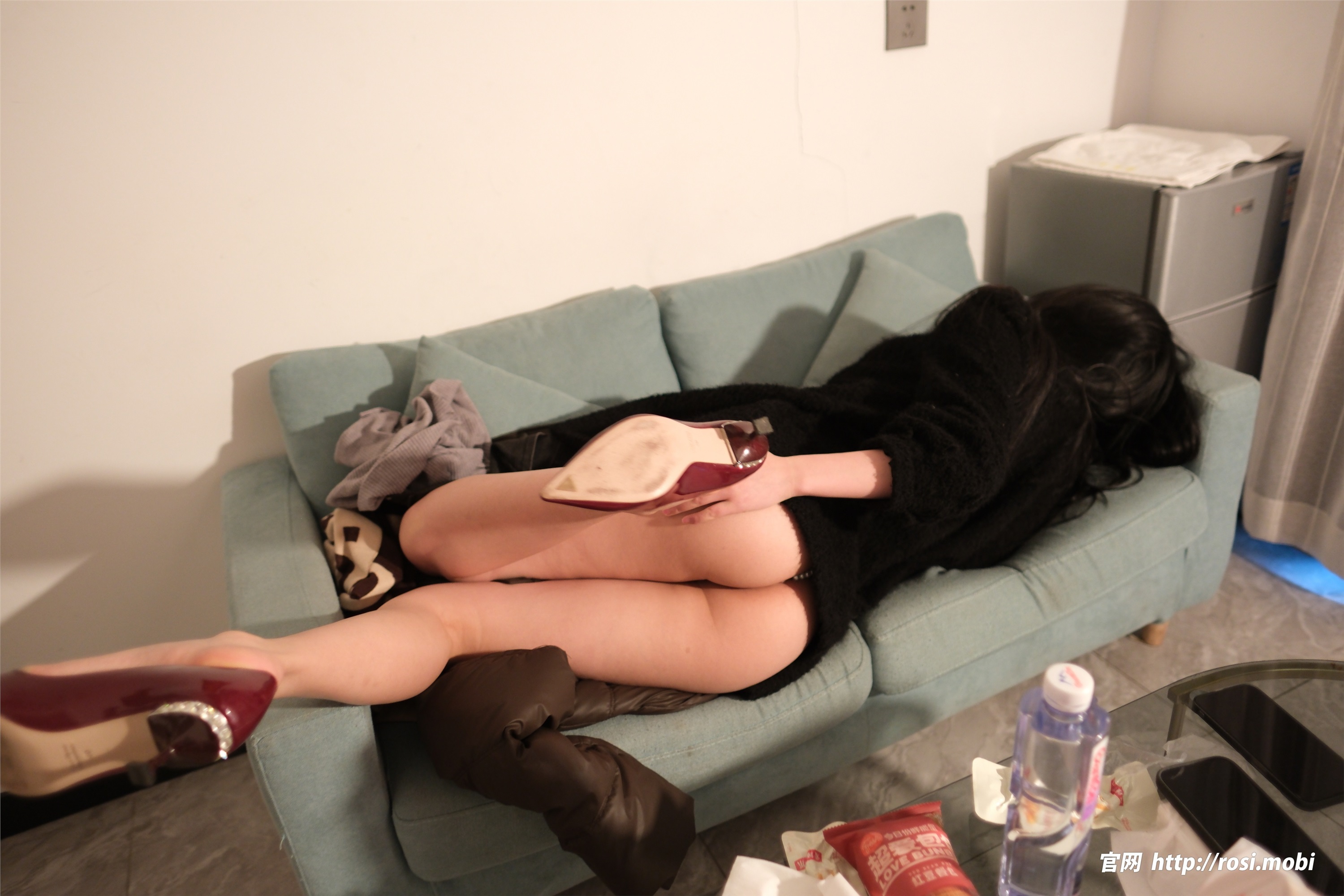 ROSI写真 2025.06.11 NO.4937